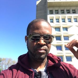 Meet your Posher, Olatunde